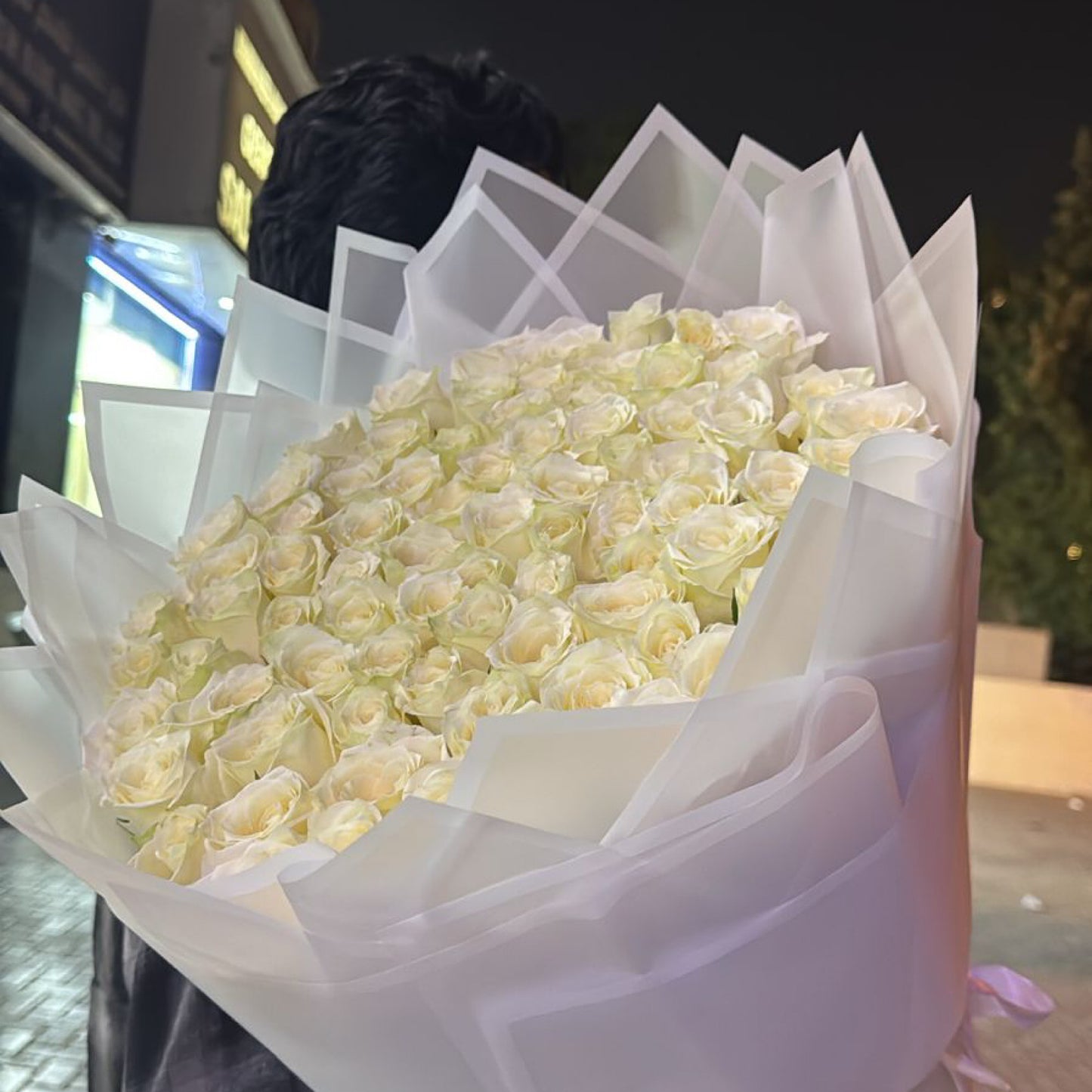 100 White Roses Bouquet – White Wrapping