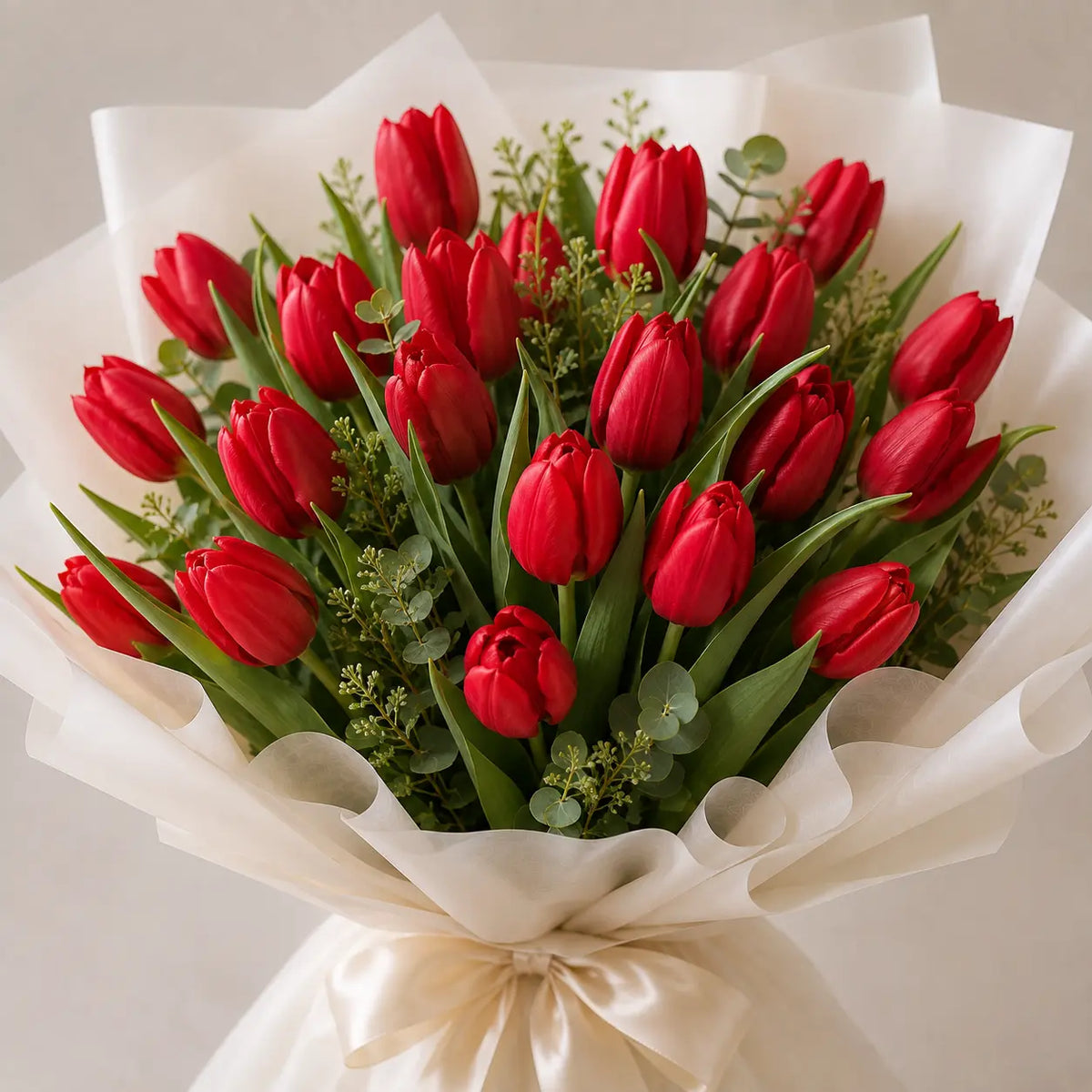 Tulip bouquets Dubai – fresh red tulip flower bouquet
