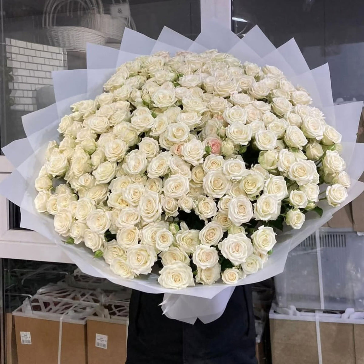 100 White Baby Roses  Pure Luxury Grand Bouquet | Same-Day Dubai