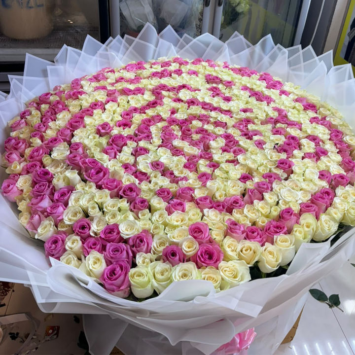1,001 White & Pink Mix Roses – Ultimate Grand Bouquet | 5-Hour Dubai Delivery