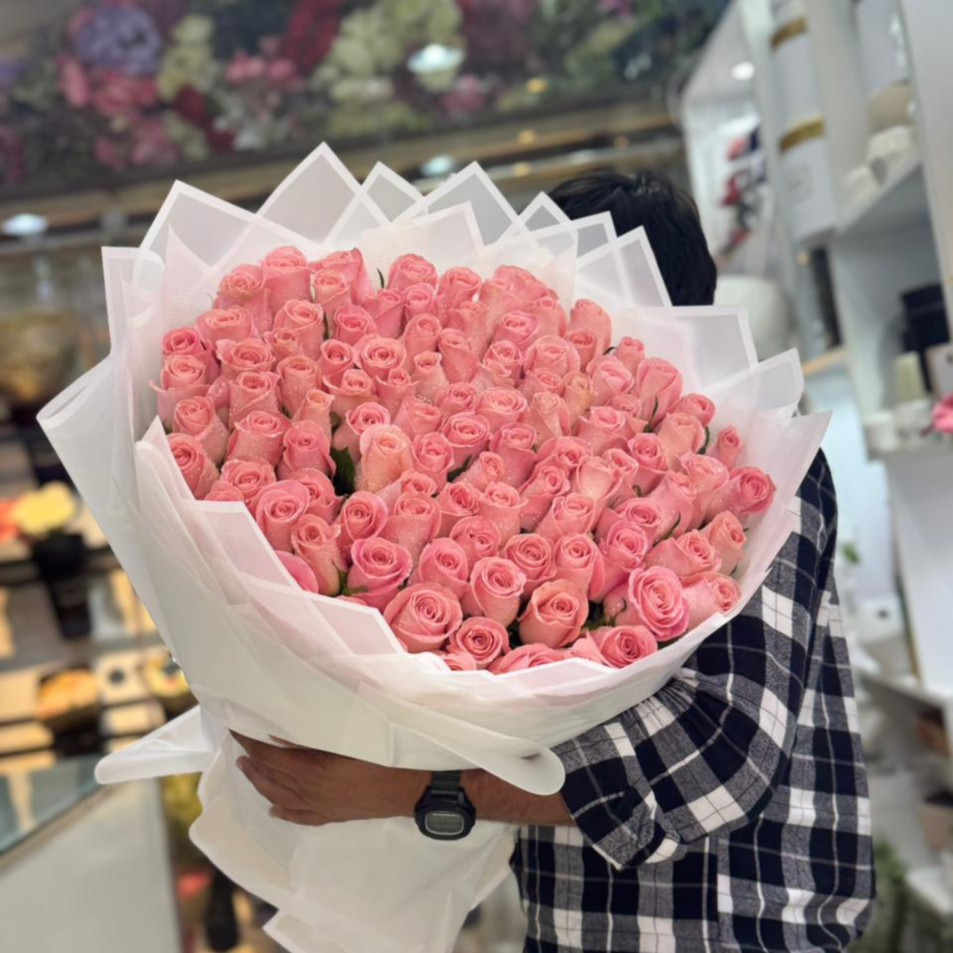 100 premium pink roses bouquet top-selling collection delivery Dubai Sharjah Flowerdxb