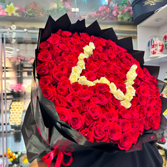 200 Roses with Custom Letters Personalised Luxury Bouquet | Dubai