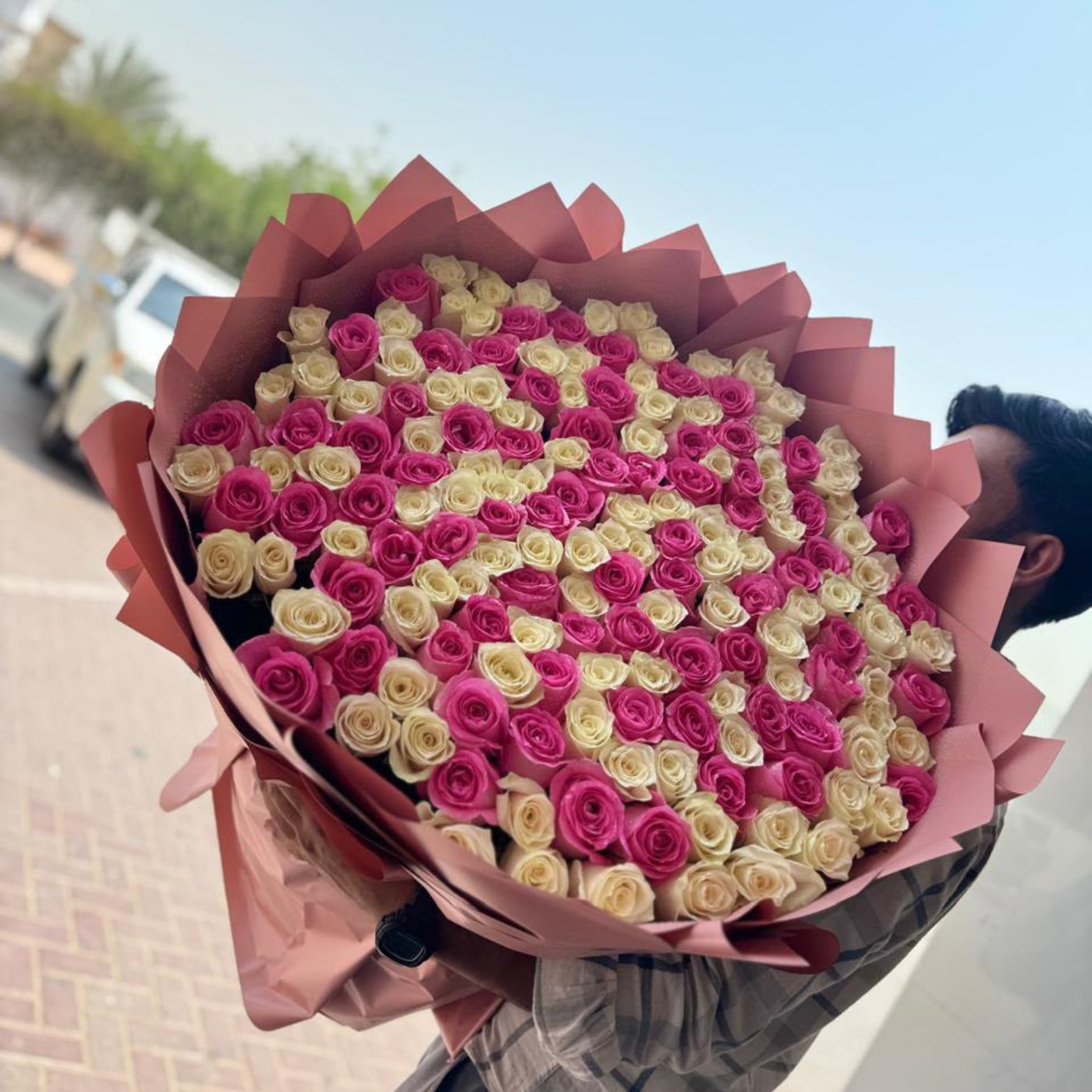 200 White & Pink Roses Bouquet Dubai | Luxury Rose Arrangement