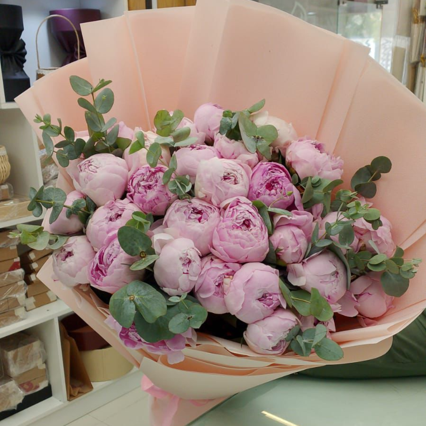 30 Pink Peonies with Eucalyptus Dubai | Luxury Peony Bouquet