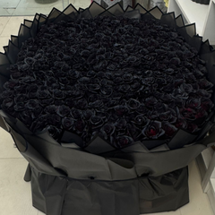 400 Tinted Black Roses in Black Wrapping Dubai | Luxury Rose Bouquet