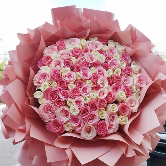 100 White & Pink Roses – Mixed Bouquet with Extra Wrapping