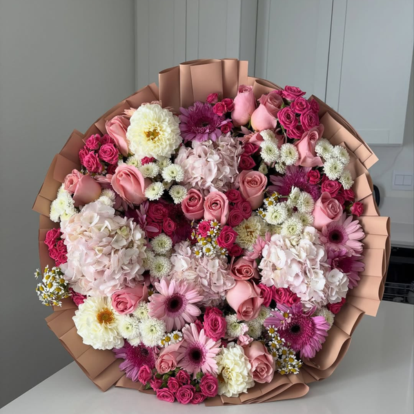Premium Mixed Flowers Grand Bouquet – Florist's Luxury Selection | Dubai