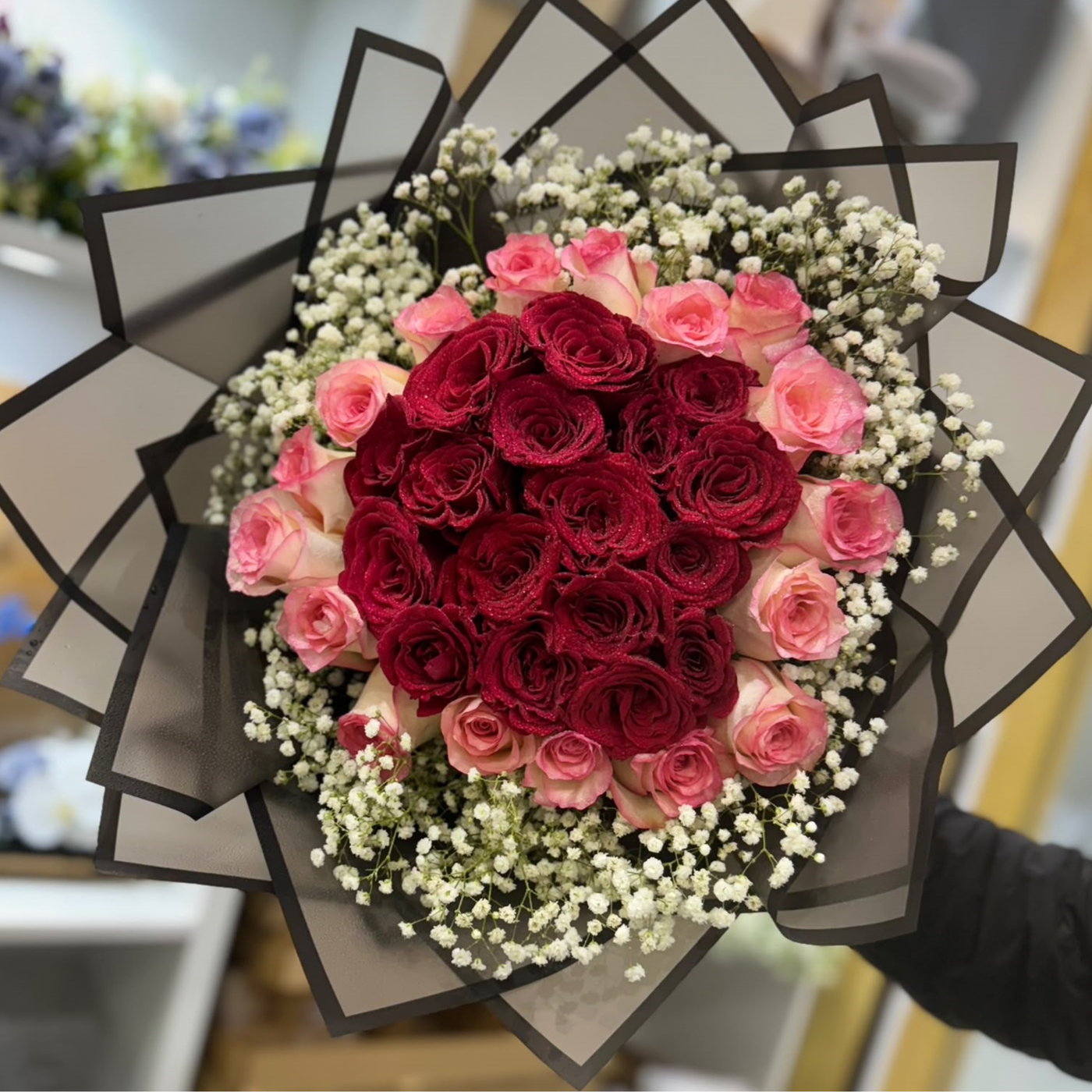 Red & Pink Roses with Gypsophila Dubai | Romantic Rose Bouquet