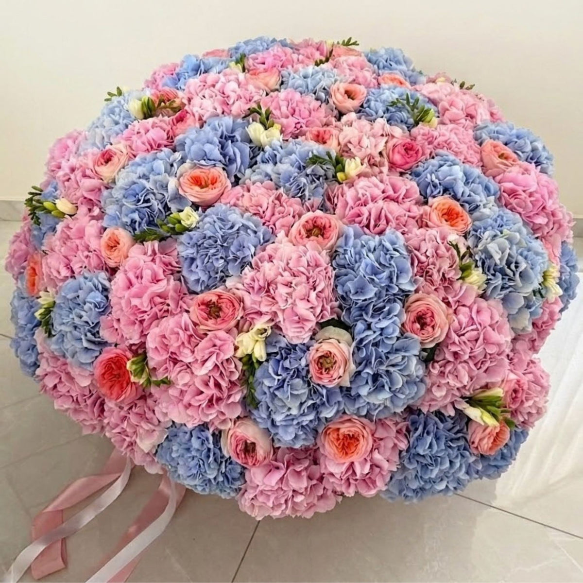 XXXL Hydrangeas & Garden Roses Luxury Basket – Grand Installation | Dubai